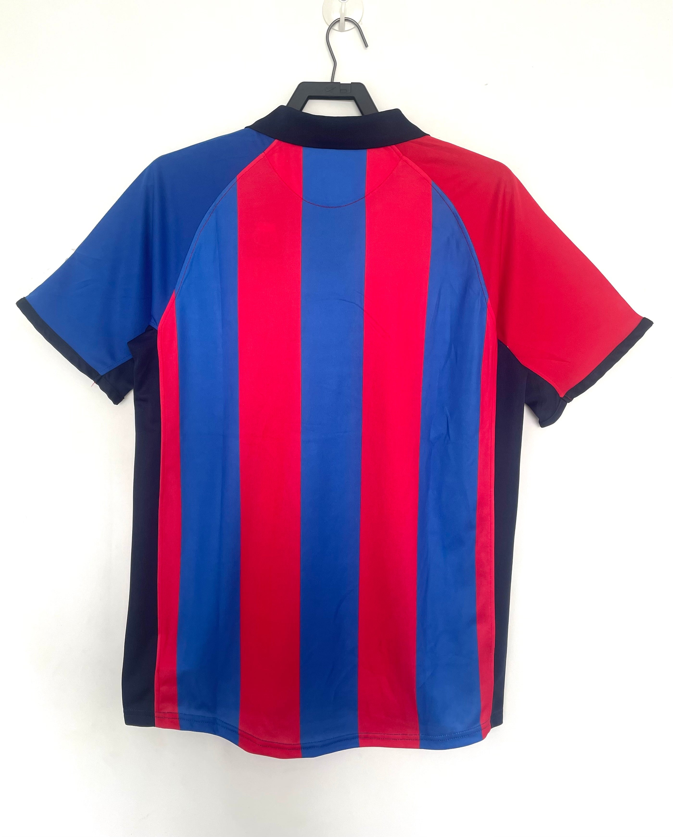 Barcelona 2001/02 Retro Shirt
