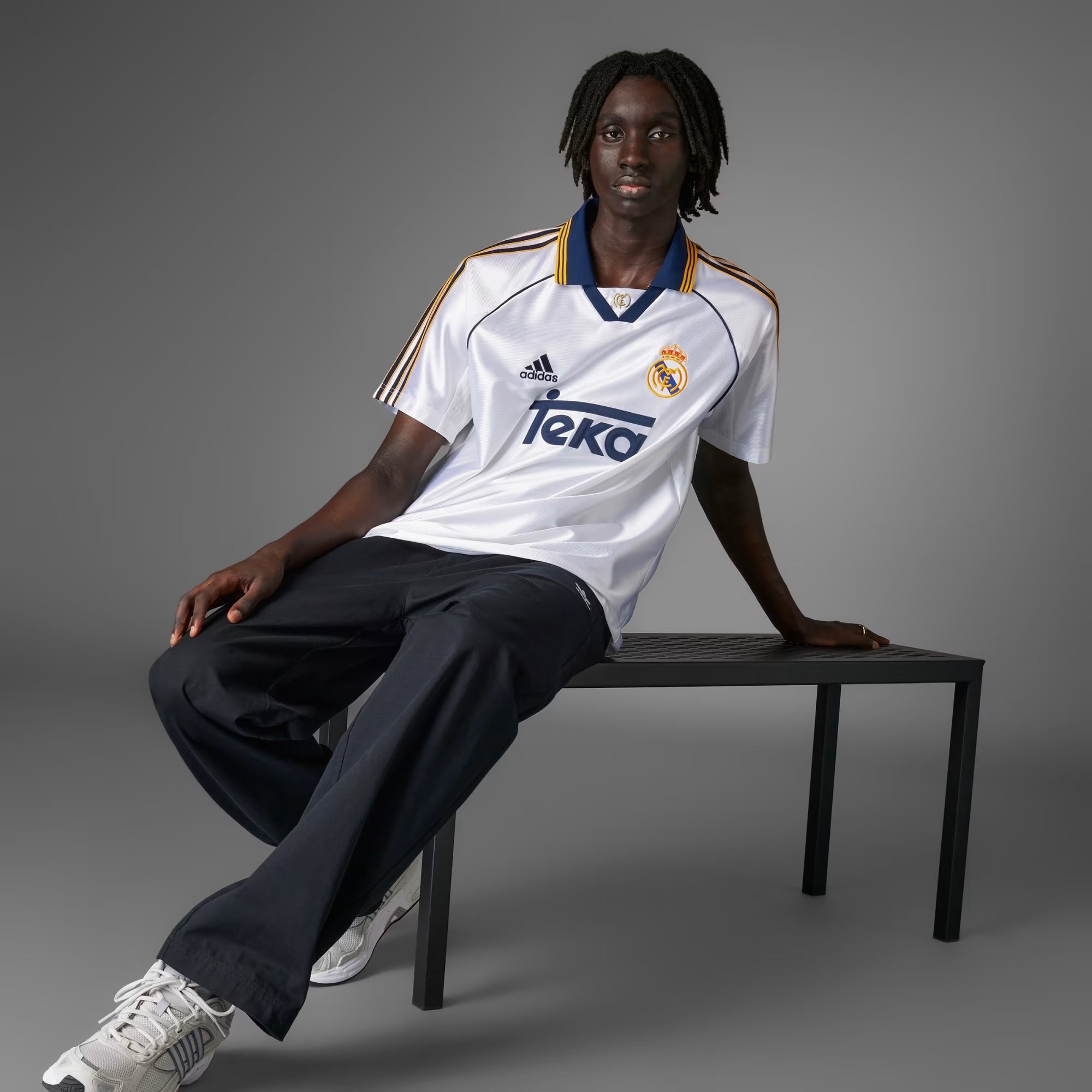 Real Madrid 1999/00 Retro Shirt