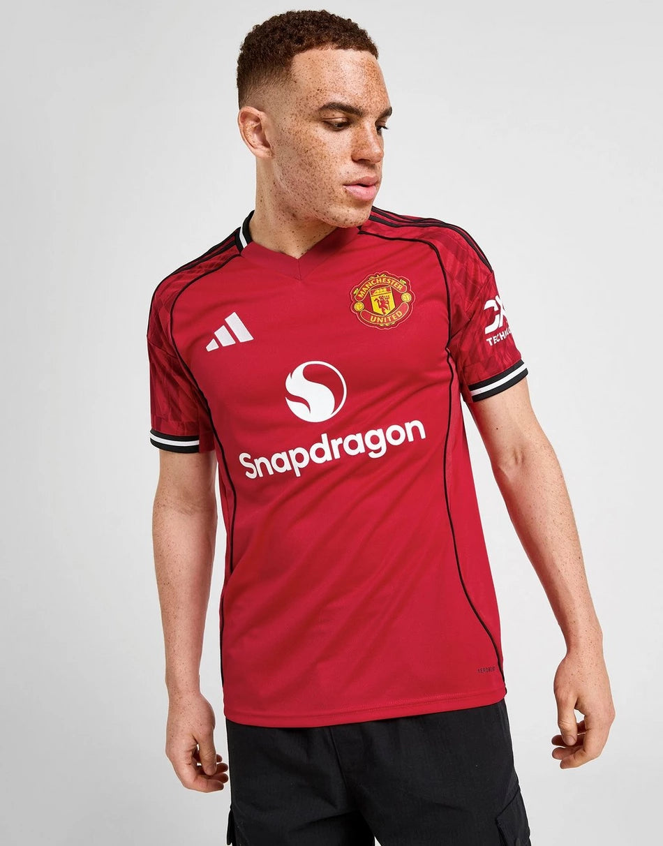 MANCHESTER UNITED 25/26 HOME KIT